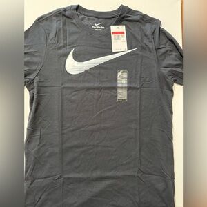 Nike Men's Black T-Shirt